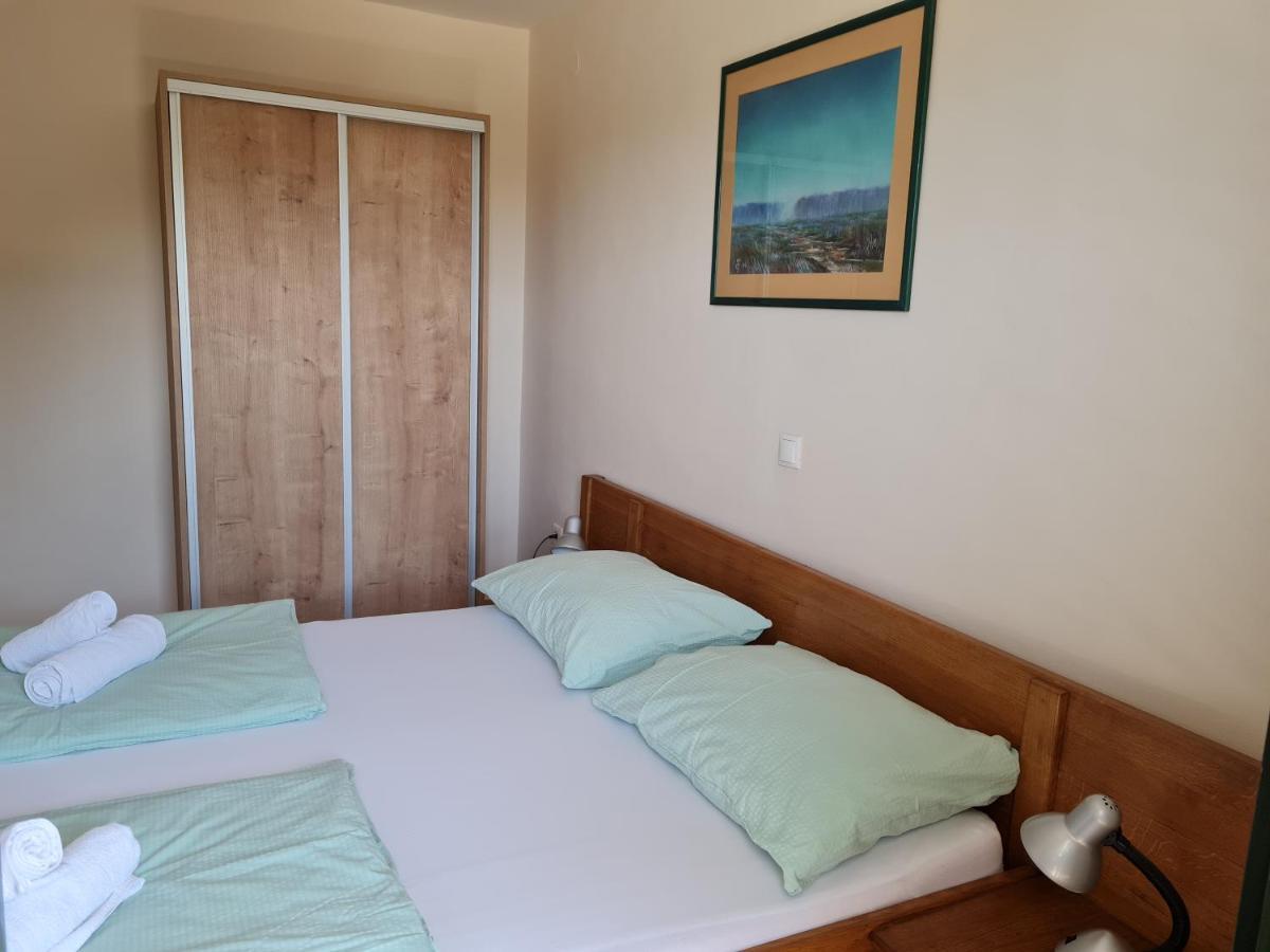 Apartment Lavanda Stari Grad Kültér fotó