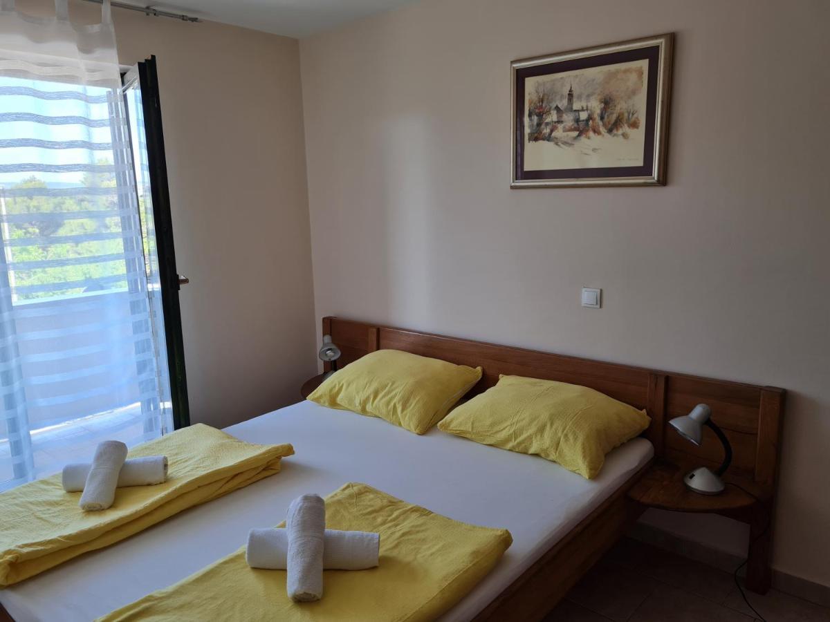 Apartment Lavanda Stari Grad Kültér fotó