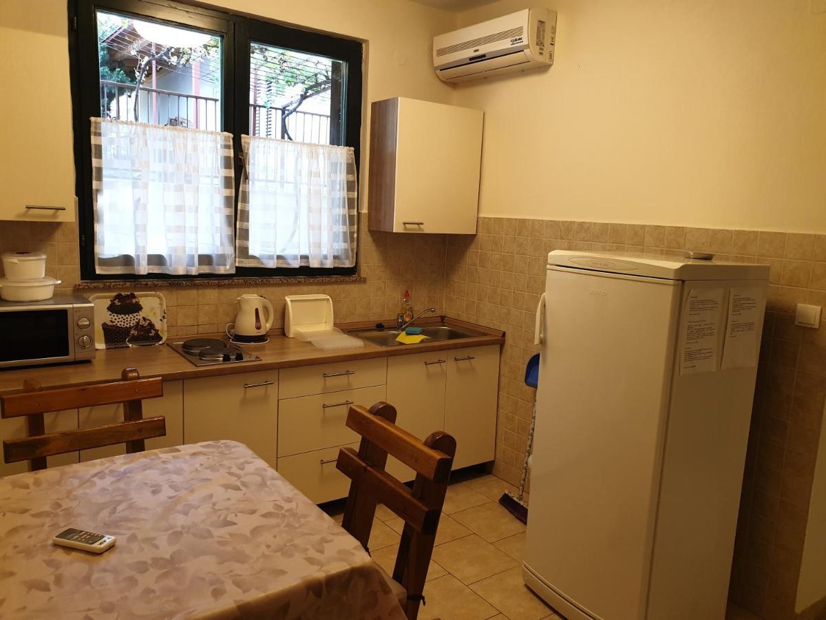 Apartment Lavanda Stari Grad Kültér fotó