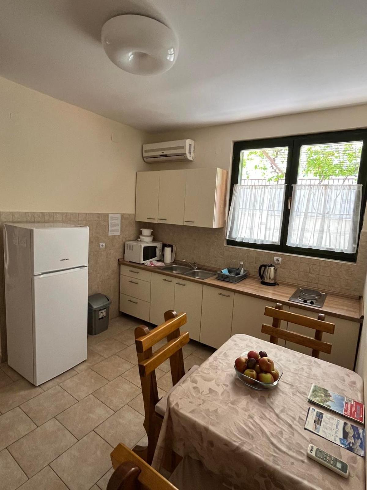 Apartment Lavanda Stari Grad Kültér fotó