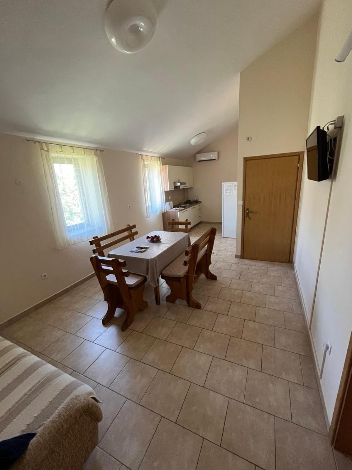 Apartment Lavanda Stari Grad Kültér fotó