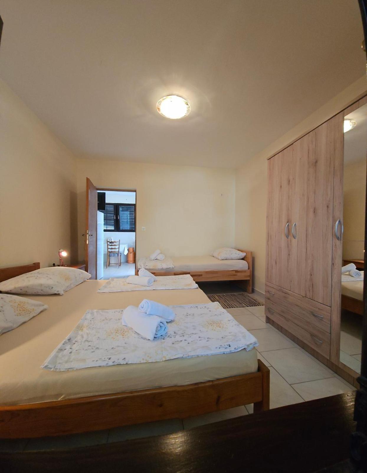 Apartment Lavanda Stari Grad Kültér fotó