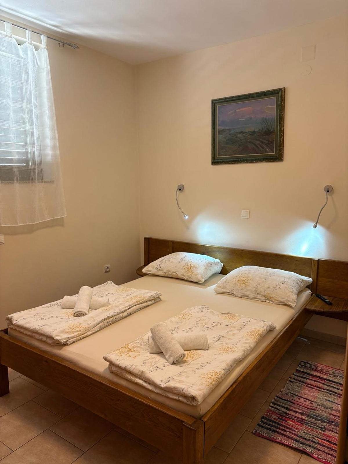 Apartment Lavanda Stari Grad Kültér fotó